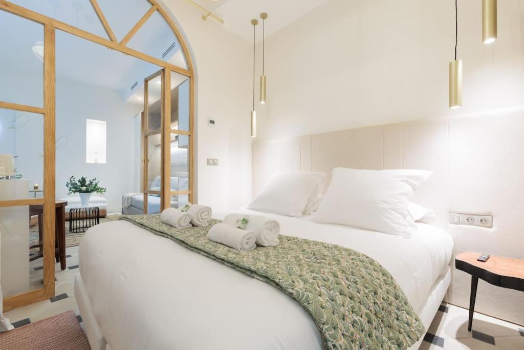 New Luxury And Cozy - Notre Dame * Parijs